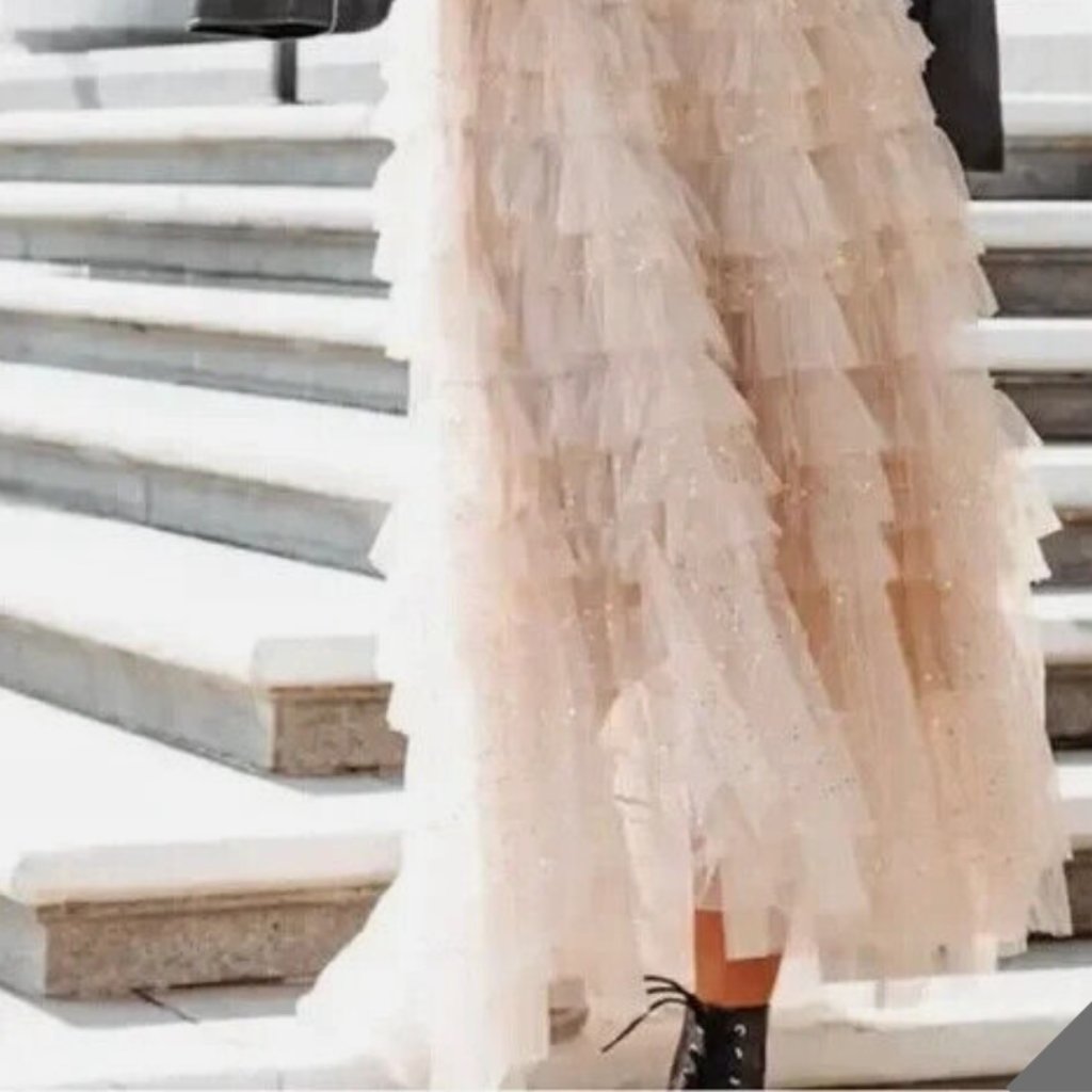 Beulah London. Style Dawn Pleated Ivory Skirt Nwt Kc5109 Size L